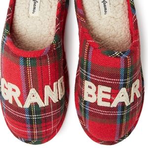 Unisex slippers size 11-12 womens 9-10 mens